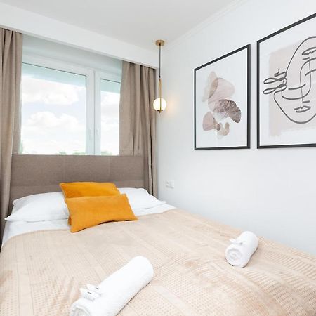 ורשה Metro Marymont Apartment By Noclegi Renters מראה חיצוני תמונה