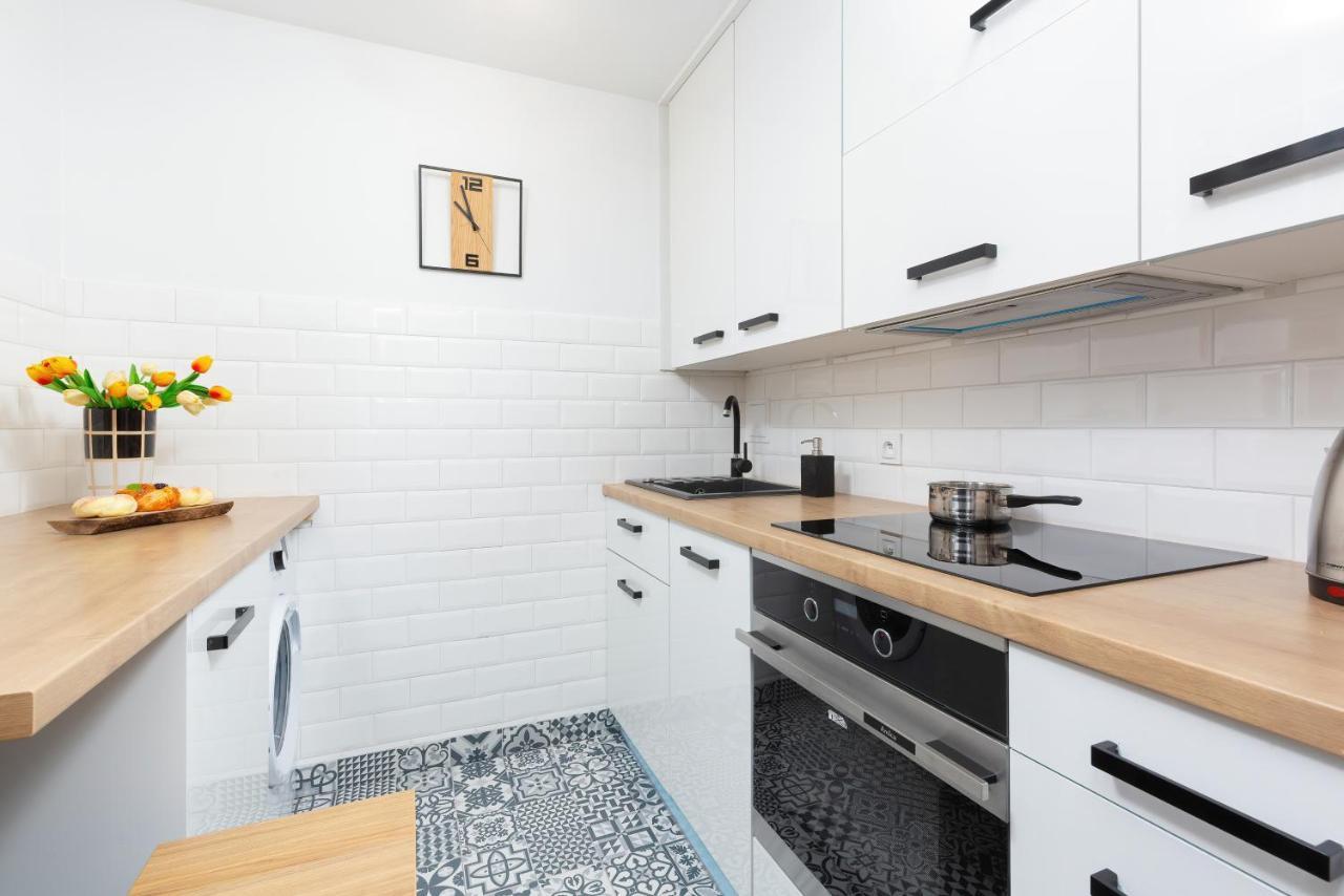 ורשה Metro Marymont Apartment By Noclegi Renters מראה חיצוני תמונה